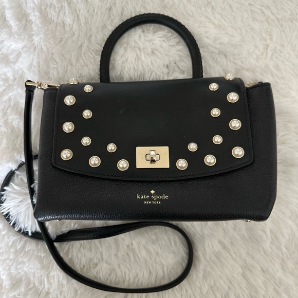 kate spade Handbags - Kate Spade Pearl Purse
